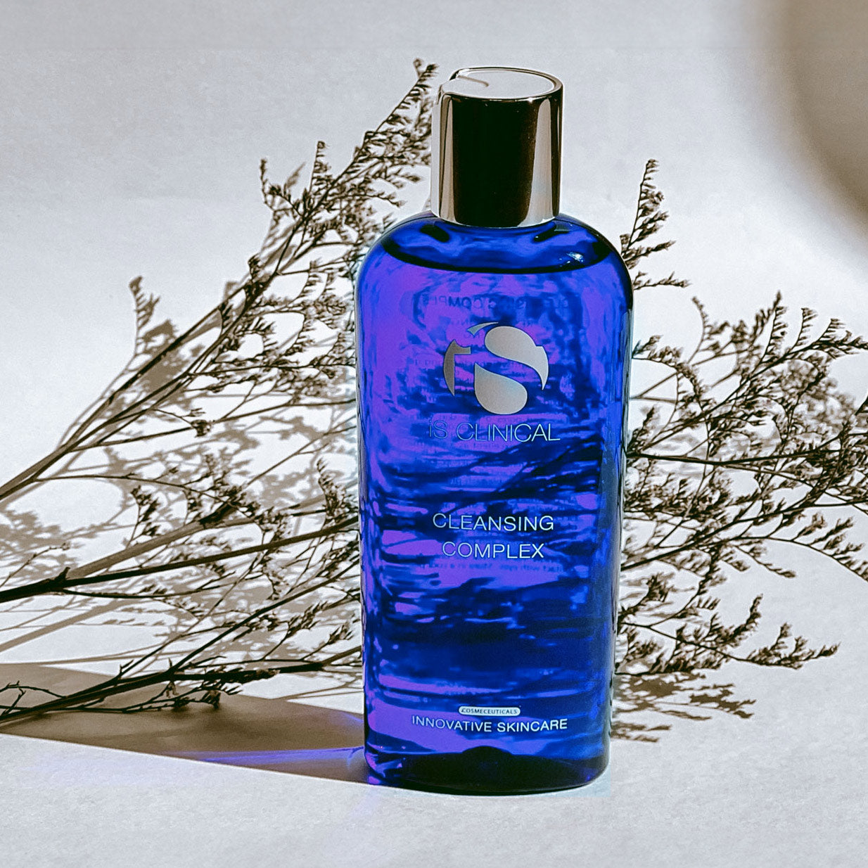 iS Clinical Cleansing Complex